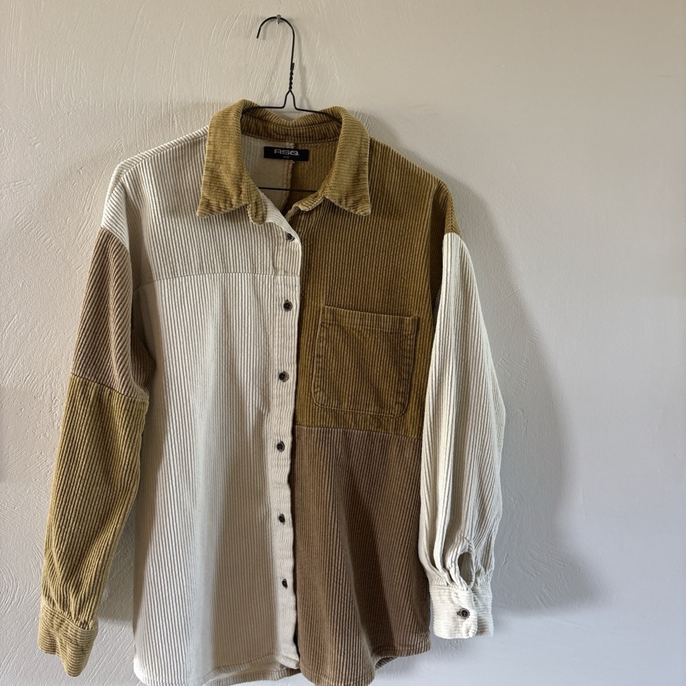 RSQ

a cozy corduroy shirt 

love the different shades of brown 🍂